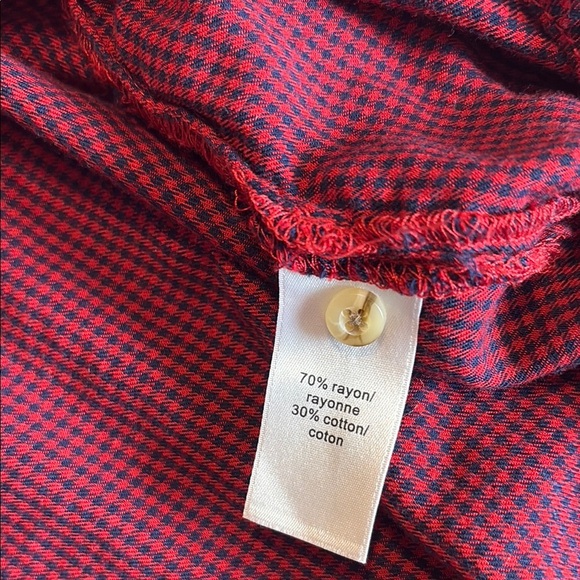 Maurices XL red and navy blue gingham Sleeveless Button-Down collared Shirt - Picture 5 of 5